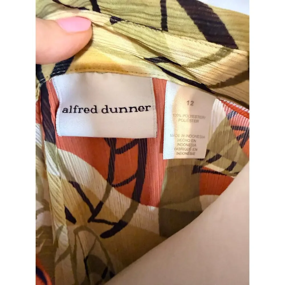 Alfred Dunner Women’s sheer abstract leaf-print button-down blouse size 12